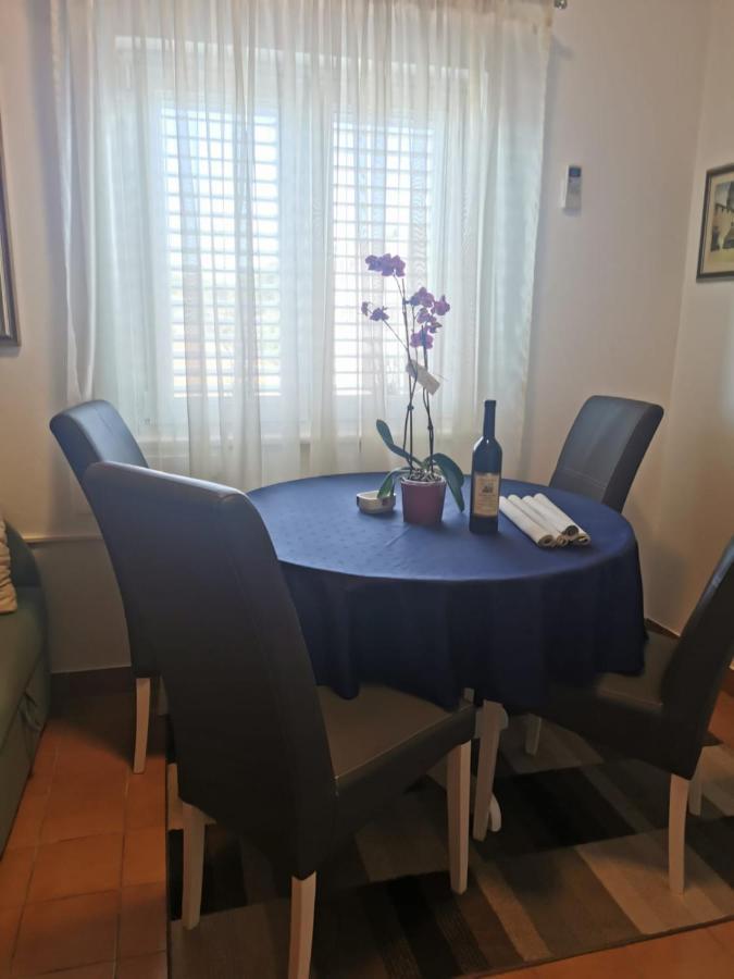 Apartmani Beba Трогір Екстер'єр фото
