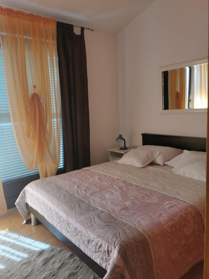 Apartmani Beba Трогір Екстер'єр фото