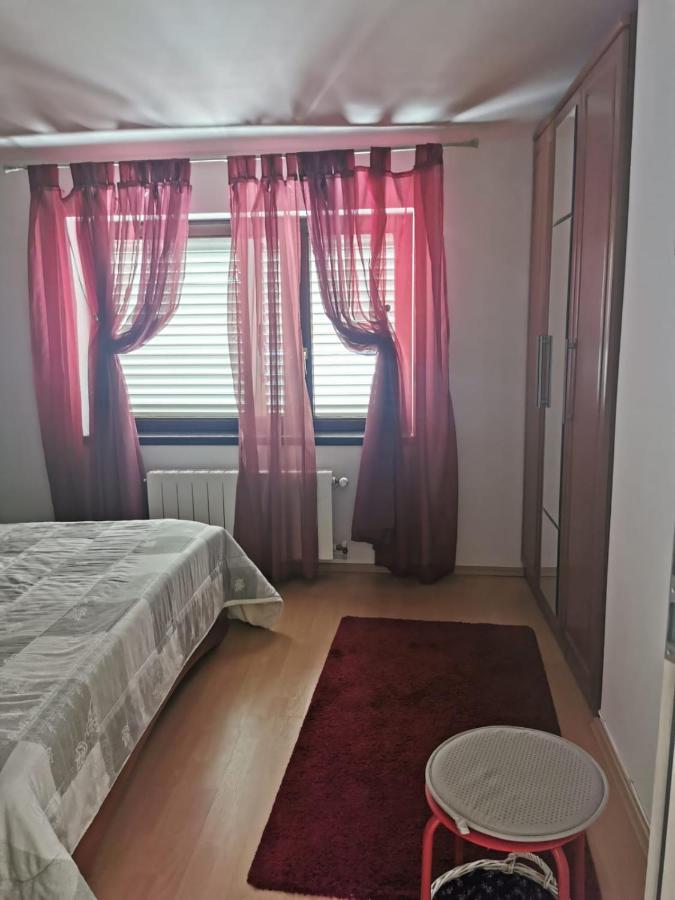 Apartmani Beba Трогір Екстер'єр фото